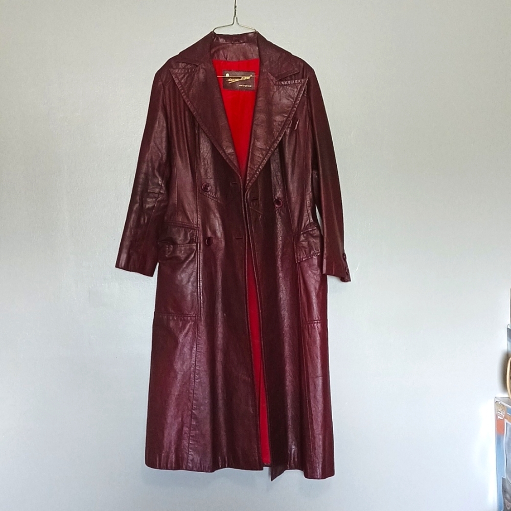Etienne signer vintage leather trench coat